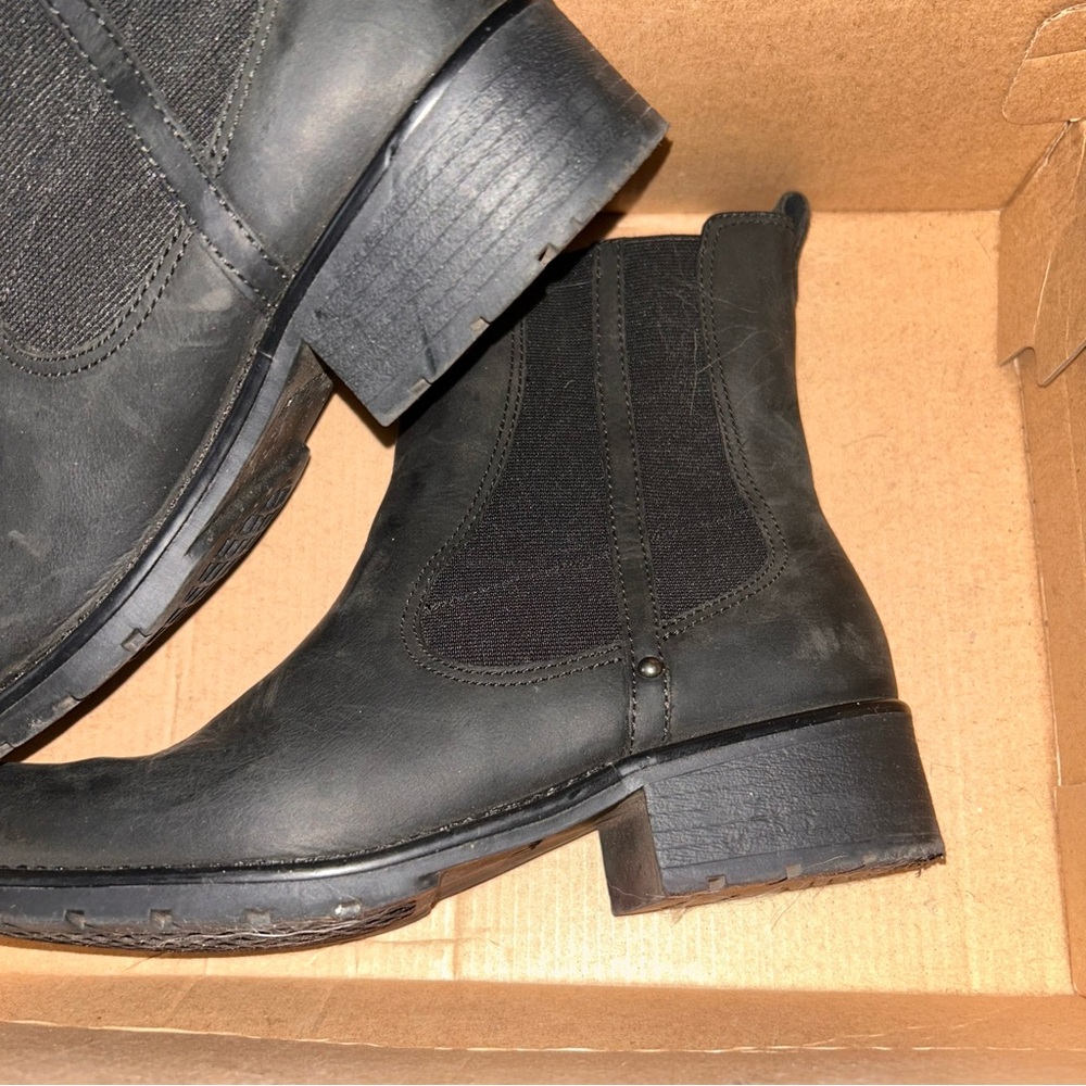 Clarks Tilden Zip II Boots - Picture 5 of 9